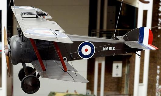 800px-Sopwith_Camel_at_the_Imperial_War_Musuem.jpg